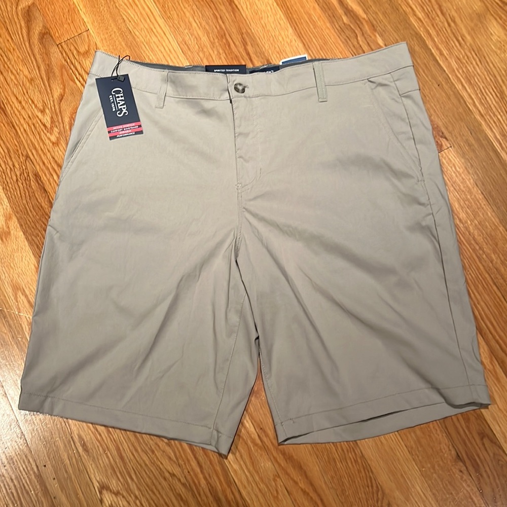 Men’s Chaps Khaki Shorts Sz 38